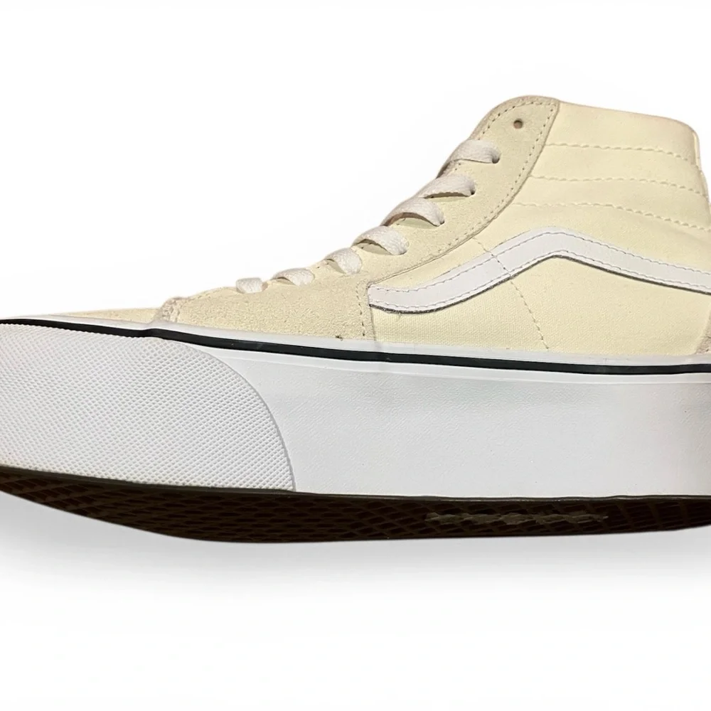 Vans Cream High-Top Sneakers with Floral and Heart Embroidery - Picture 3 of 14